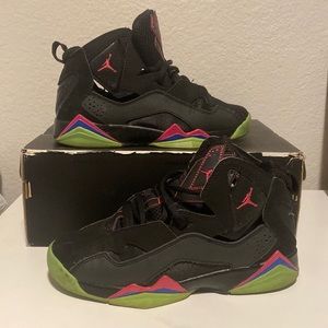 Jordan’s true flights size 4 kids